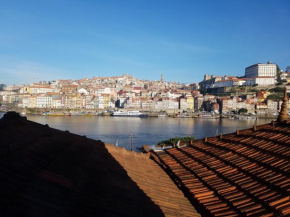  Douro River Apartments  Вила-Нова-Де-Гайя